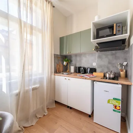아파트 Japandi Duplex Centre