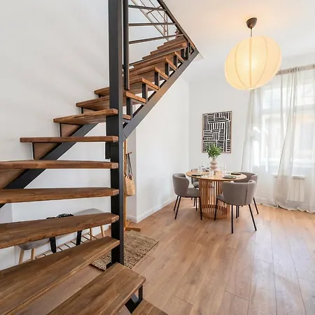 Japandi Duplex Centre شقة