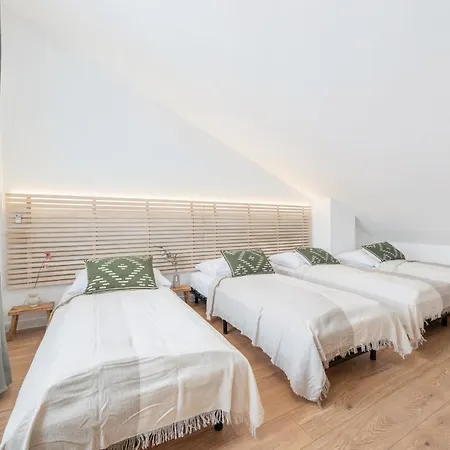 Japandi Duplex Centre 아파트 프라하